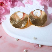 Everi Gold Earrings 28mm length simple elegant design warm gold tone