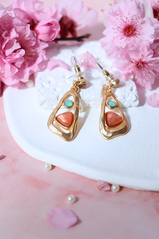 Large Ore Gold Earrings stud with cubic zircon and resin on gold plated brass and copper base